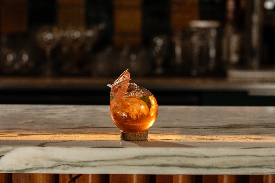 Cocktail réalisé par le célèbre bartender Nico de Soto pour Bulles de Ruche
